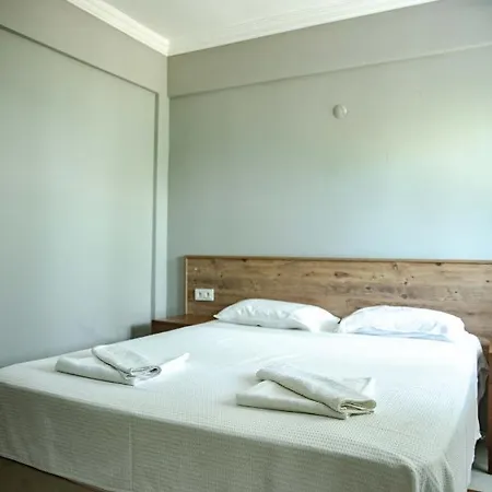 Ali Lvv Inn *